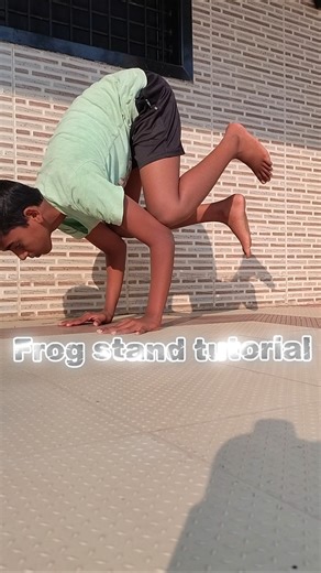 Beginner Calisthenics | Frog Stand Tutorial#shortvideo #short #day2challeng #challenge