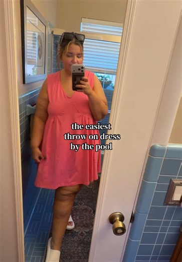 Plus size friendly throw on dress for poolside ☀️💕 #plussizedress #swimsuitcoverup #plussizeswimsuit #tiktokshopcreatorpicks #plussizefashion