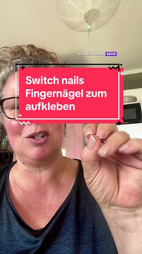 Einfach aufkleben: Fingernägel ohne UV Lampe