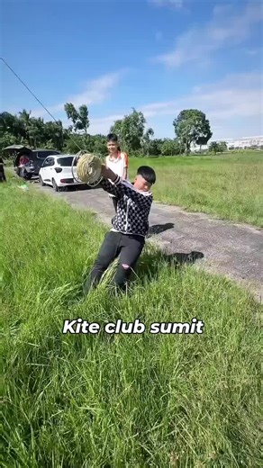 Unbelievable Kite Flying Tricks