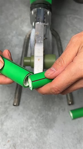 Hardware Tools on Instagram: "Temporary heat fusion splicing of water pipes: This technique is very useful."