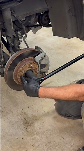 How To Torque An Axle Nut By Yourself
