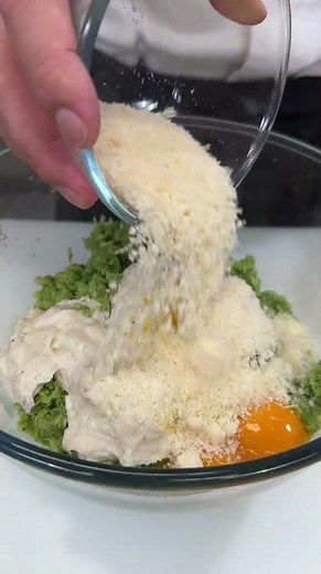 Broccoli Flans with Goat Cheese Sauce 🥦✨