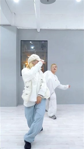 #chrisbrown This X-Mas dance choreography Deew