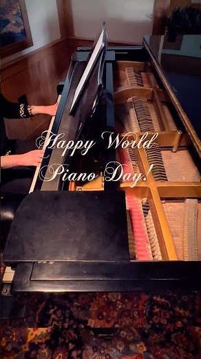 Celebrating World Piano Day with Satie's Gnossienne No 1 #worldpianoday #livemusic #piano #music