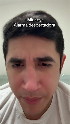 Mickey Mouse y la Alarma Despertadora