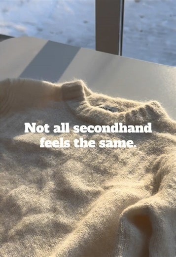 Two ways to shop secondhand. Different effort, same goal. #ninyes #curated #secondhand #resale