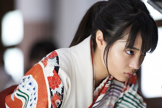Can’t wait for the Japanese Film Festival? Here’s a sneak peek of Chihayafuru Part 1! ©2016 “Chihayafuru” Film Partners c Yuki Suetsugu / KODANSHA LTD. | JFF Theater｜Moved, Touched & Inspired