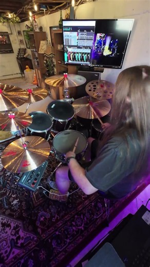 Helter Skelter - Motley Crue (Drum Cover)