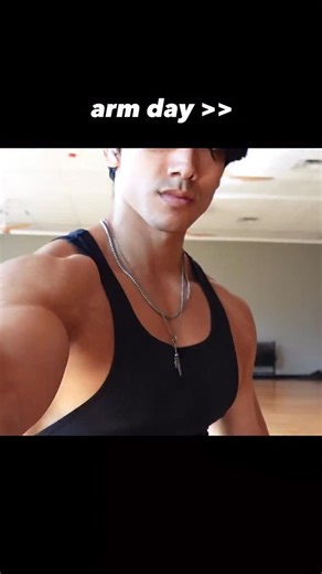 #workoutmotivation #bodybuilding #gymrat #explore | Chaoyigon