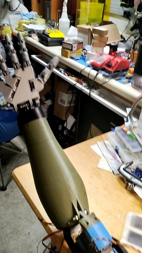 #robot Arm Bicep Test 03