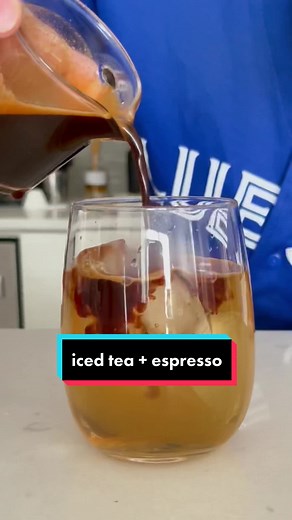Making an iced tea and espresso! It’s a popular drink in Korea called A-shot-chu (아샷추) #coffee #coffeeaddict #coffeetiktok #espresso #coffeetok #aesthetic #asmr #icedtea #아샷추