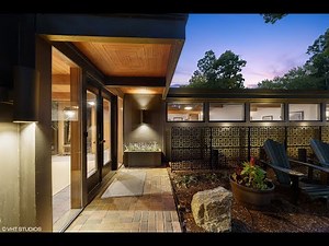 A Stunning, Sprawling Mid-Century Modern Post and Beam Ranch in Deerfield, Illinois