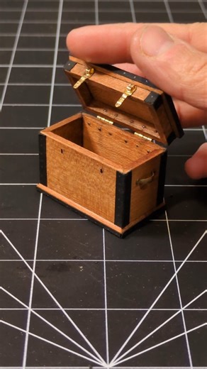 If you had a miniature chest, what treasures would you keep in it? Just finished crafting this tiny maple chest! Now for the best part: preparing the precious miniatures to go inside. #miniaturecrafts #miniaturehandmade #miniaturelife | Tamar Cohen Miniatureit