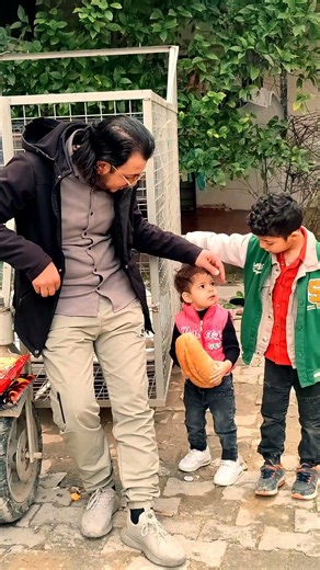 ان الله طيب يجب الطيّبين