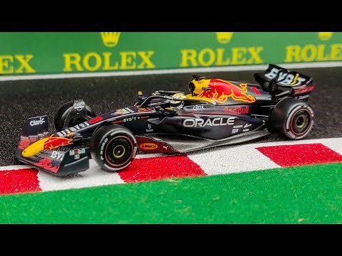 MINI GT F1 520 1/64 Oracle Red Bull Racing RB18 1 Max Verstappen 2022 Diecast Model