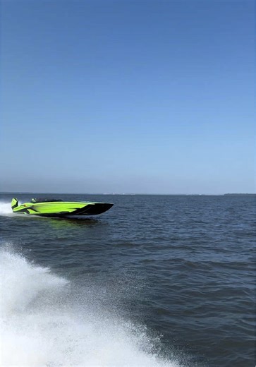 Experience the Power of Mercury Racing 500R Outboard