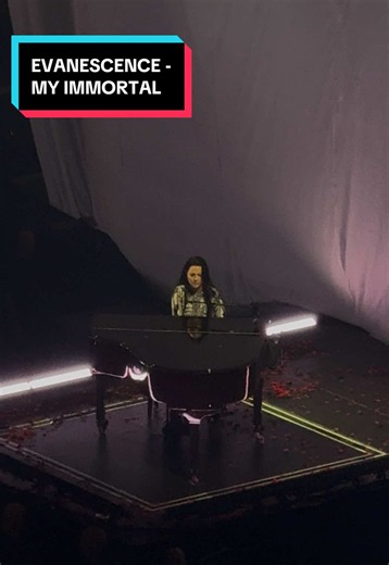 @Evanescence perform “My Immortal” in Paris ✨ #evanescence #amylee #sanctuarytour #evanescencetour @AEG Presents France
