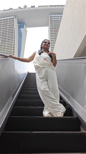 Longest escalator & view is extraordinary | Marina sands bay | Observatory deck | Singapore