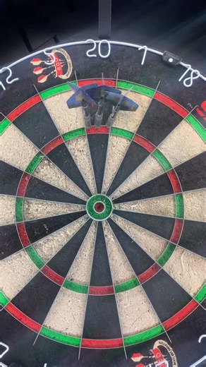 brianmills (@brianmillsbrianmi)’s videos with original sound - {°E.M.M.I.E°}