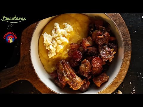 Tochitura de porc cu mamaliga - Traditional, irezistibil