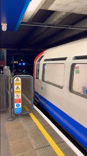 London Underground Piccadilly Line 1973TS Departing Hammersmith Station #londonundergroundtransport