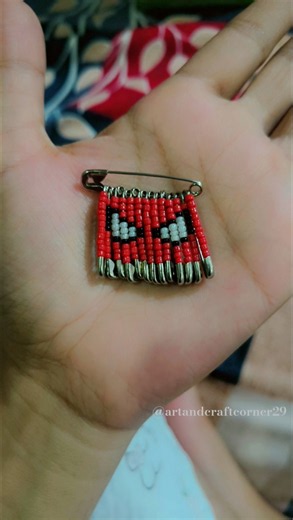 Spiderman brooch 🕸️❤️🤍 #spiderman #beads #diy #youtubeshorts #fyp #accessories #ytshorts #minibeads