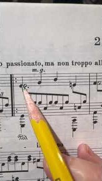 Brahms G Minor Rhapsody Op. 79 - Confusing Notation Explained by a Piano Teacher