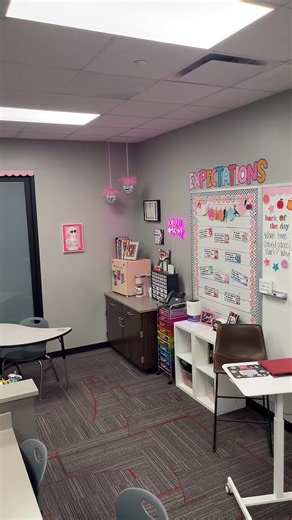 Welcome to my computer lab! 🪩🦋🎀 #techmeout #technology #teachersoftiktok #classroomsetup