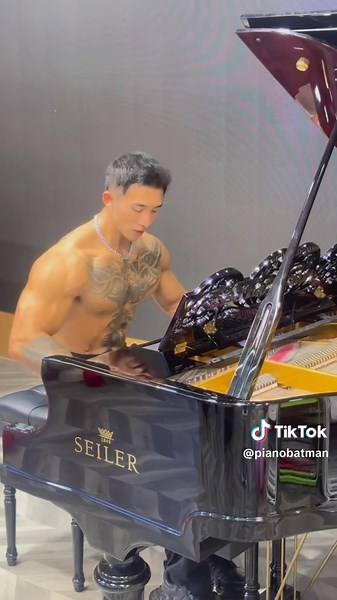 Batman Piano Cover: Epic Melodies for Fans