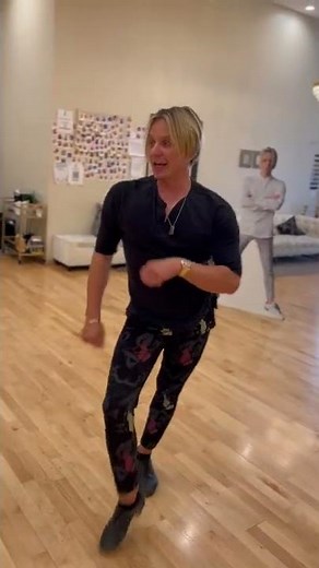 Cha Cha basic steps tutorial by Oleg Astakhov - DanceWithOleg.com