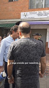 La calle, la gente ♥️. Nuestra Medellín 😍 | Fico Gutiérrez