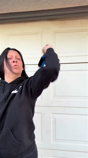 Ow! Please don’t do that to any Deaf or Hard of Hearing people. This is comedy! #asl #humor #dimwitted #deafcommunity #deafawareness @Amanda Vich