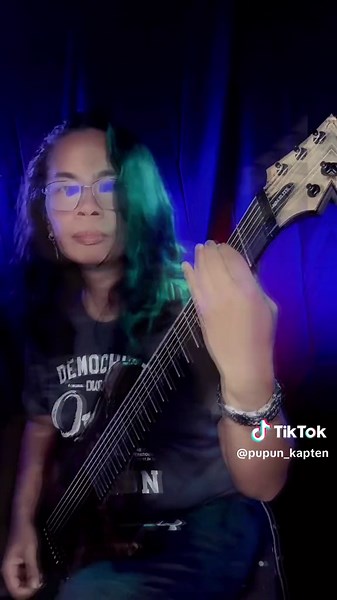 Test SCHECTER OMEN ELITE 8 strings Multiscale, one take live recording use my Iphone. • #kaptenband #pupunkapten #schecterguitars #omenelite8strings #8stringsguitar #tiktokguitarist #madmenofmetal⚡️