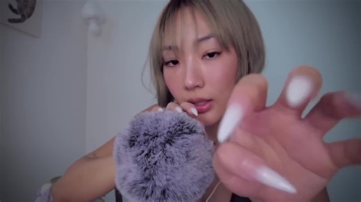 I'm going to tickle and scratch you with my long nails! (Tickle, scratch, Hand Move