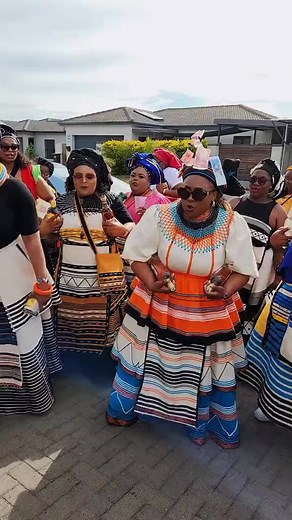 “Noba dithe, ifanel’ukuba mnandi lento” 🎵 💃. 📸 Vuvu | Eastern Cape is beautiful
