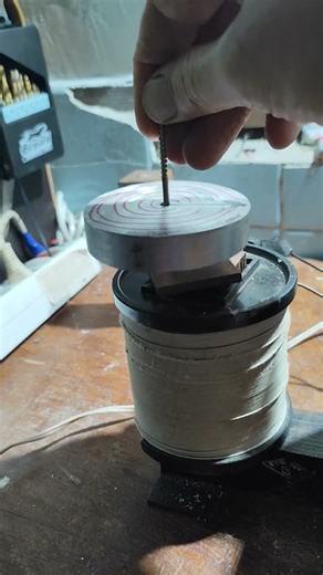 The shaded pole effect