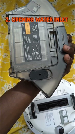 Haier Robot vaccum cleaner demo