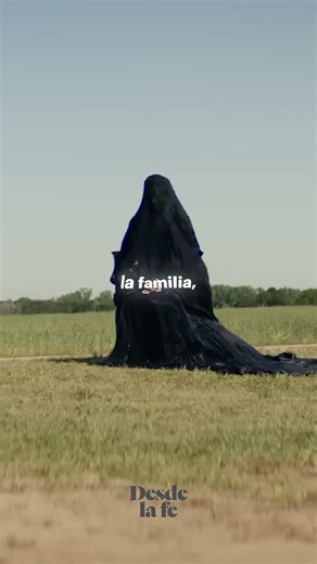 Review of: The Woman in the Shadows