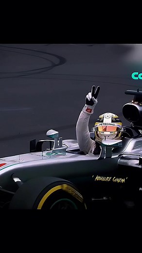 Lewis Hamilton Representa não só a Inglaterra, Mas também o Brasil... O brasileiro ama ele porque ele se mostra ser diferente dos demais pilotos, não só pelas vitórias, mas o que ele faz fora das pistas. Parabéns, Lewis... foi bom ver você vencer novamente. #lewishamilton #formula1 #maxverstappen
