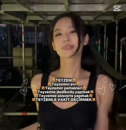 tut plsss🙏🏻🙏🏻/Teyzeeee❤️😍🥰😻 #keşfetteyiz #blackpink #ytdayibenionecikarnolur ‪@AslıBiter-o2c‬