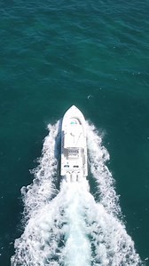 34CC leaving us mesmerized 😯🔥#fountainpowerboats #centerconsoleboats #mercuryracing #centerconsole #beachday #inlet #ocean #waterwave #fountainboats #powerboats | Fountain Powerboats