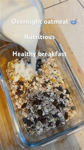 Overnight oats with Almond milk.