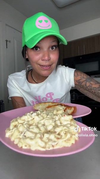 Mac & Cheese in our Midea air fryer 👀 #mideaairfryer #airfryerrecipe #macandcheese