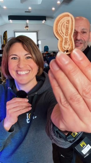 Circuit EvenMust propulsé par Mallette on Instagram: "@polar.bear.ultra.12h 4 boucles de complétées 5e boucle en cours, 108 coureurs en piste La prochaine est la boucle thématique TOUT-COURT! Le coureur ou la coureuse qui trouvera le porte-clés sur le parcours 👀 gagnera une tuque @tout_court.ca ! Let’s gooooo!"