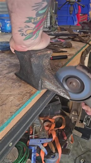 The granddaughters anvil. #blacksmithing #fyp #sidehustle #metalwork