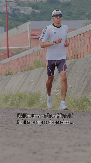 Alejito || Running on Instagram: "Por ahí hubieras comenzado... #running #run #correr"