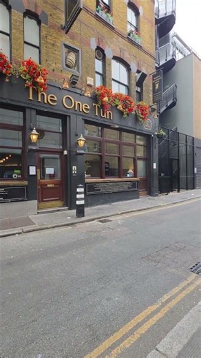 Two Centuries of Rogues and Ale: Dickensian Thieves, The Saffron Rookery & The One Tun