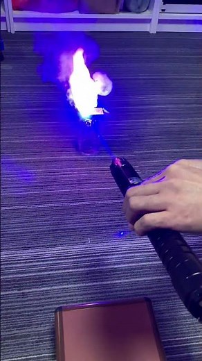 2023 high powerful 6w 6000mw military burning Rechargeable 26650 blue laser pointer pen