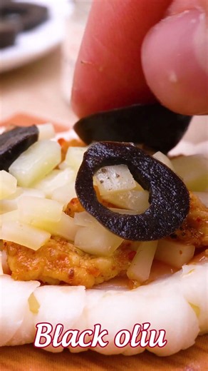 Mini Chicken Pizza Recipe🍕 Satisfying ASMR | Mini Food #shorts #asmr #miniature #minifood
